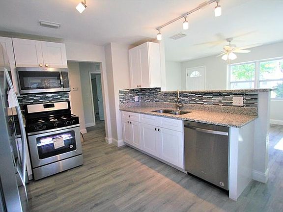 2nd image of 621 12th Ave S