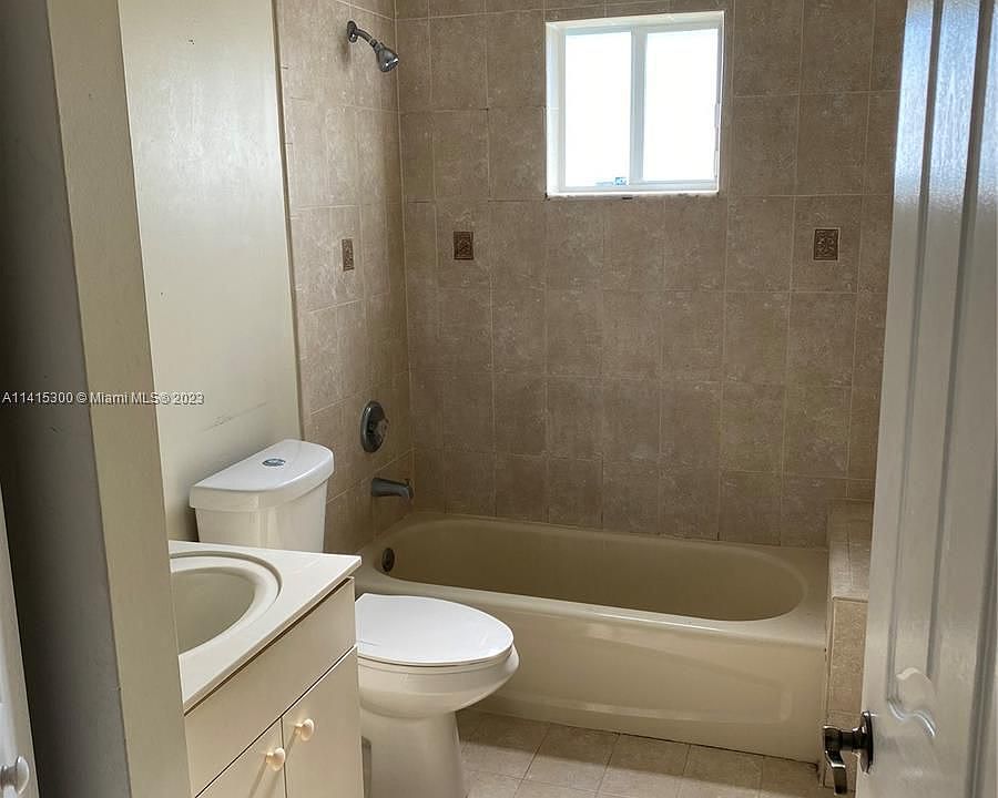 2nd image of 110 SE 2nd St APT 107