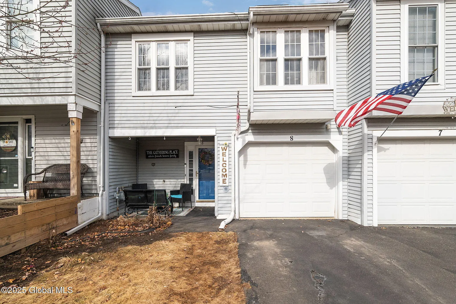 8 Chadwyck Square photo 1