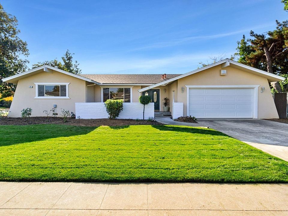 1st image of 755 W Palo Alto Ave
