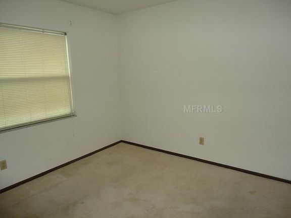 5th image of 2428 Oakwood Ct