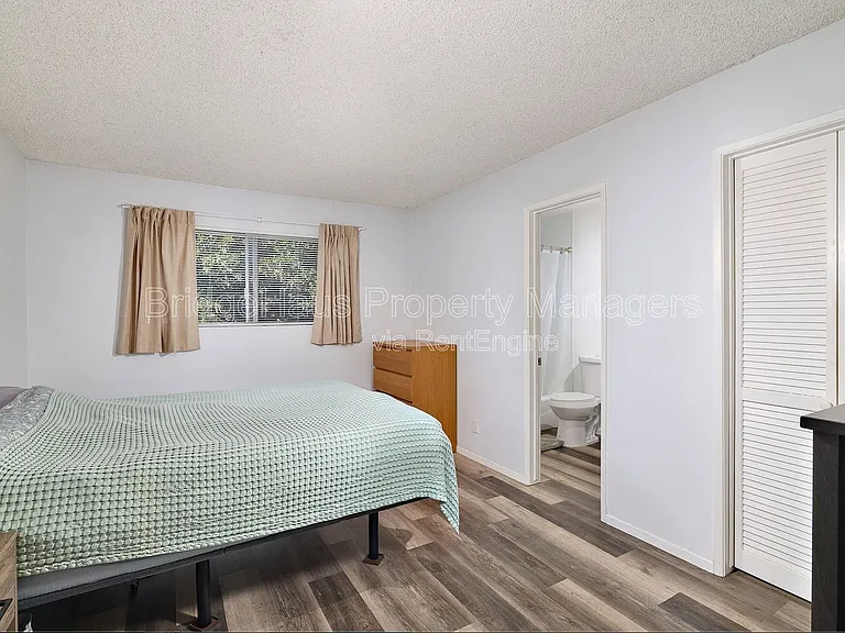 4560 Maple Ave #124 — Photo 7