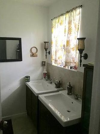 2nd image of 1413 SW 19th St