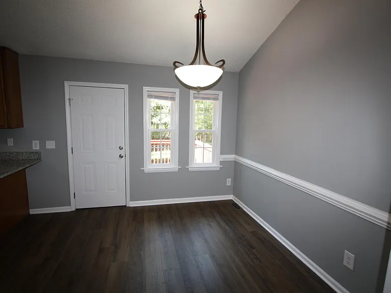 113 Drew Ct — Photo 7
