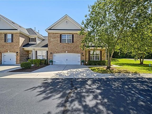 2nd image of 1348 Abelia Way