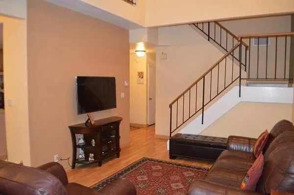 34315 Kenwood Dr — Photo 4