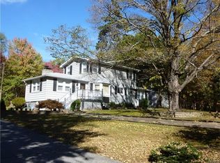 79 Forest Dr, Hyde Park, NY 12538