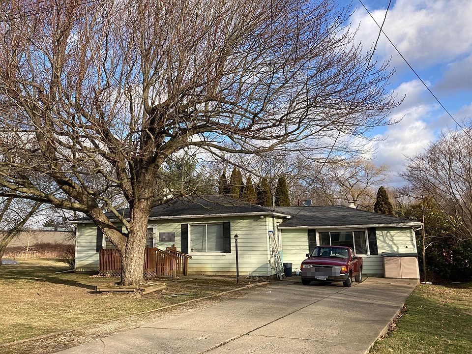1st image of 706 W 18th St