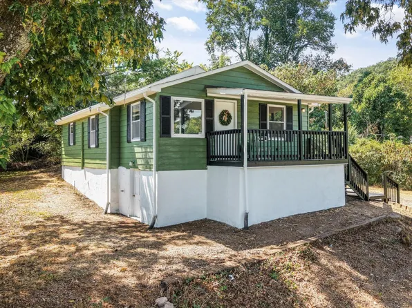 615 Butler Mill Rd, Oliver Springs, TN 37840