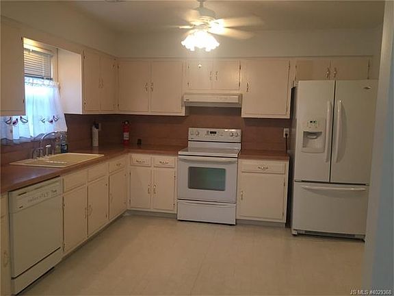 2nd image of 102 Northumberland Dr