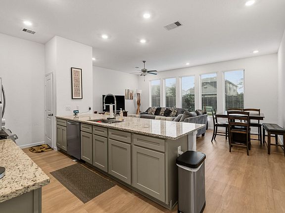 5th image of 4215 Champlain Way