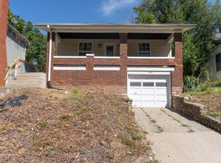 907 W Reed St, Moberly, MO 65270