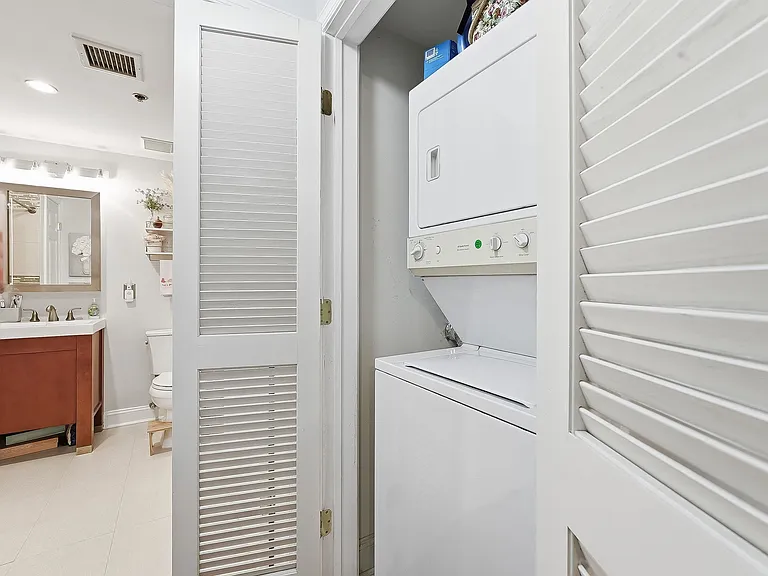 725 Jefferson St #11 — Photo 12