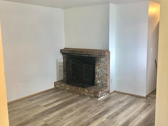 3rd image of 7415 156th St E #7415