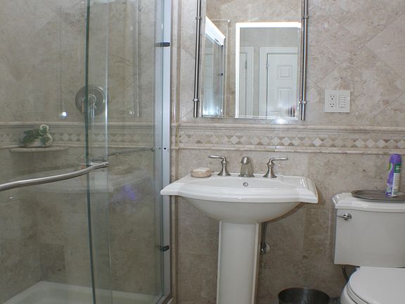 5th image of 2329 E 26th St