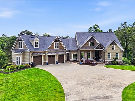 3rd image of 457 Arlington Way