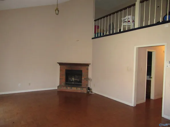 35 Harborview Ct NE, Decatur, AL 35601