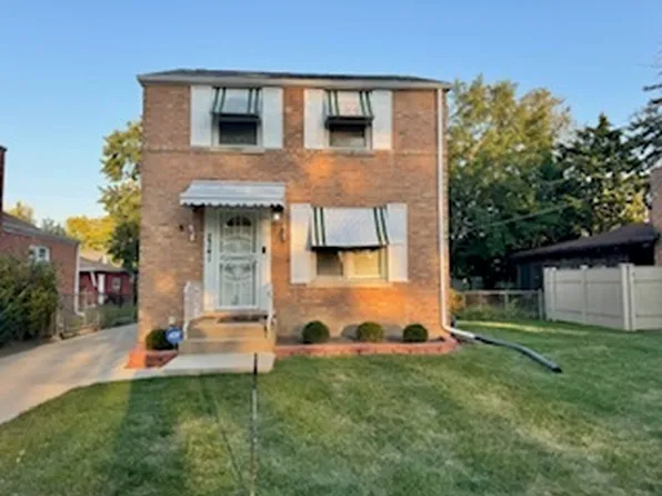 2341 S 14th Ave, Broadview, IL 60155