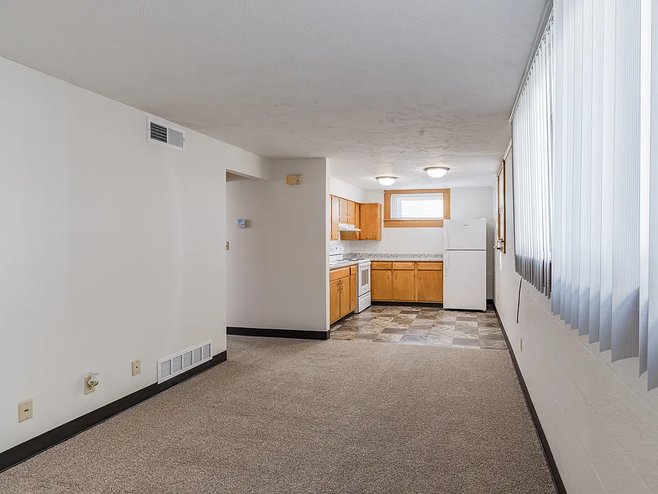2208 N Cotner Blvd #2
