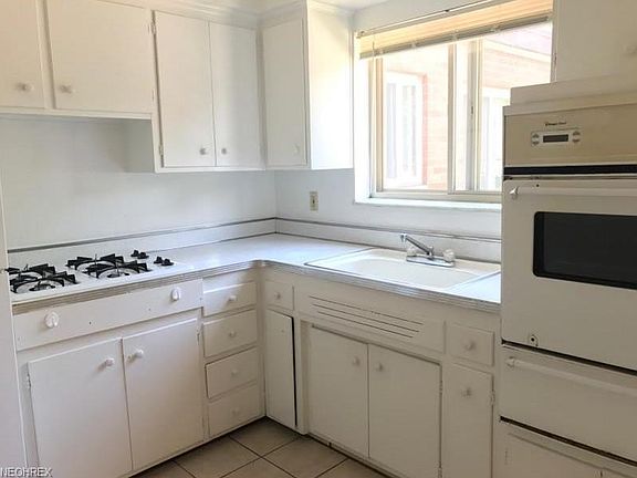 5th image of 22110 River Oaks Dr APT 3C