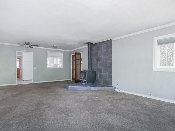 2nd image of 137 4th St