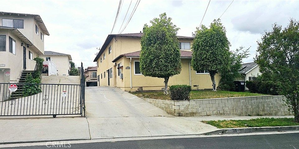 1st image of 325 Russell Ave