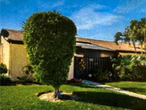 2nd image of 7127 Almendro Ter APT 3