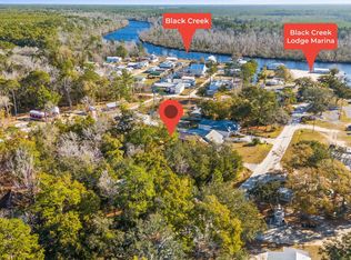 538 Black Creek Lodge Rd, Freeport, FL 32439