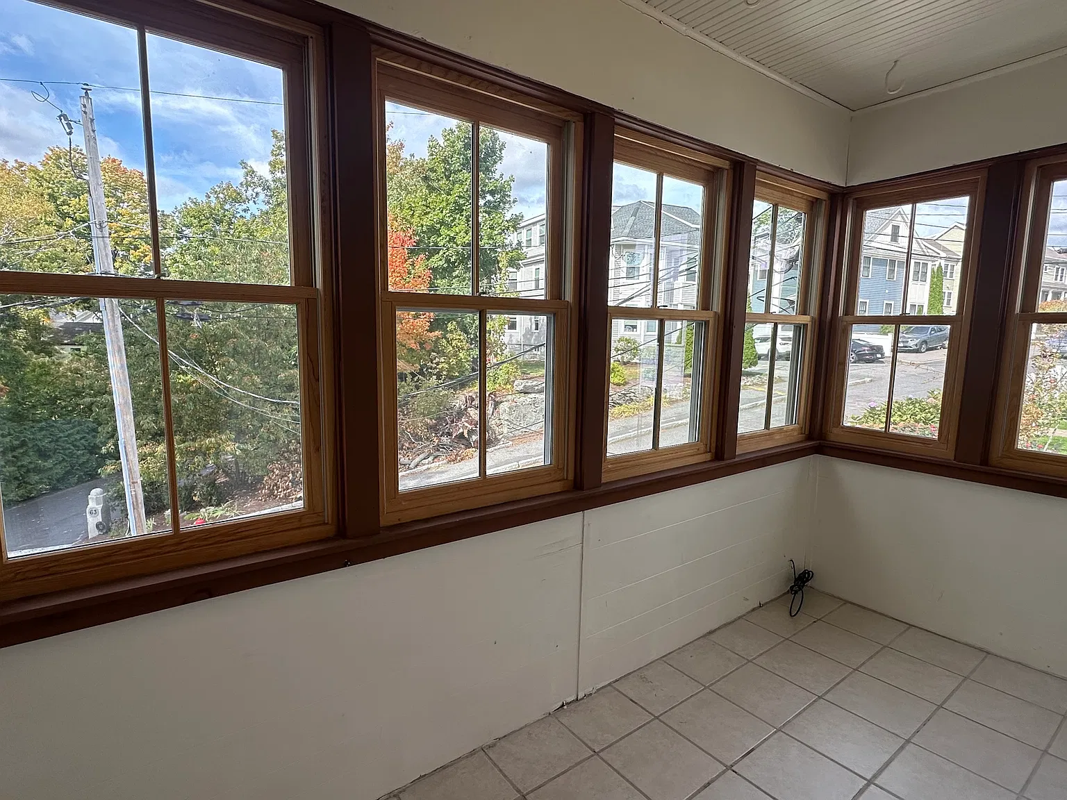 2 bed, 999 sqft, $2,300 — Photo 2