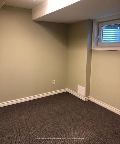 302 College Ave W #3 — Photo 4
