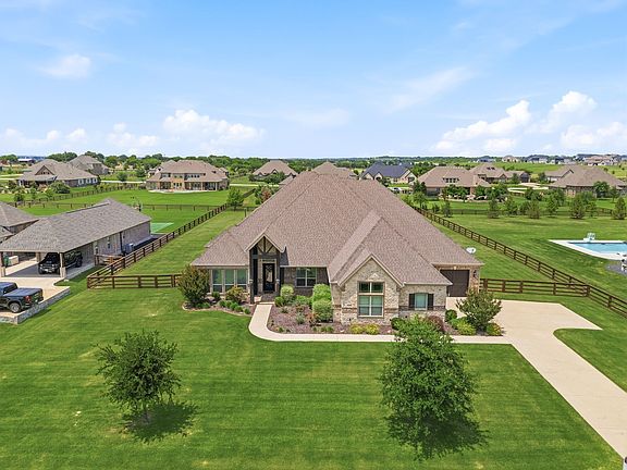 2nd image of 1426 Flanagan Farm Dr
