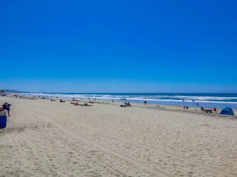 725 Redondo Ct — Photo 12