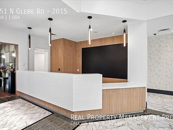 2nd image of 851 N Glebe Rd APT 2015