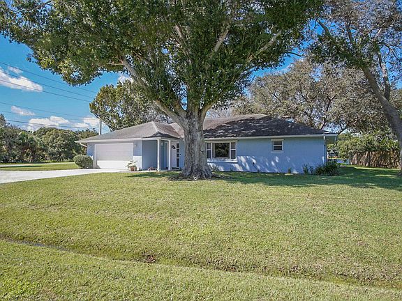 3rd image of 6201 Lilyan Parkway