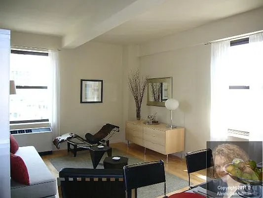 Rented by New York Residence | media 2
