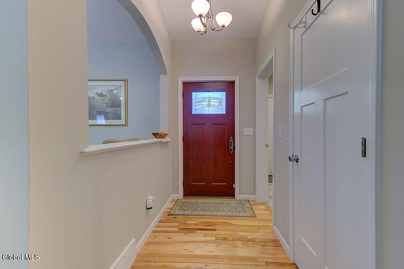 4th image of 175 Haigh Road