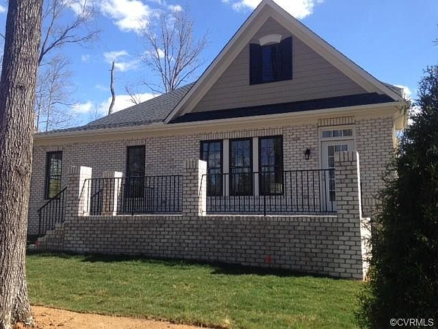 2nd image of 448 Bel Bridge Cir