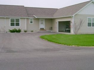 1689 Chartwell Dr, Traverse City, MI 49686