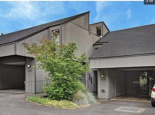 6668 137th Pl NE APT 490, Redmond, WA 98052