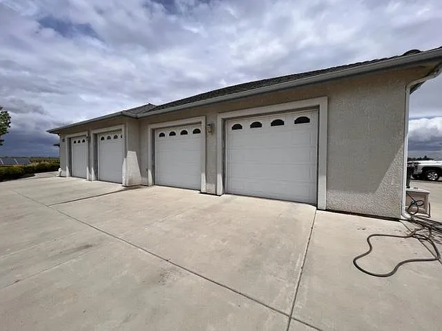 3 bed, 2000 sqft, $2,750 — Photo 4