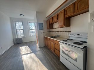 476 Woodward Ave APT 3L, Ridgewood, NY 11385