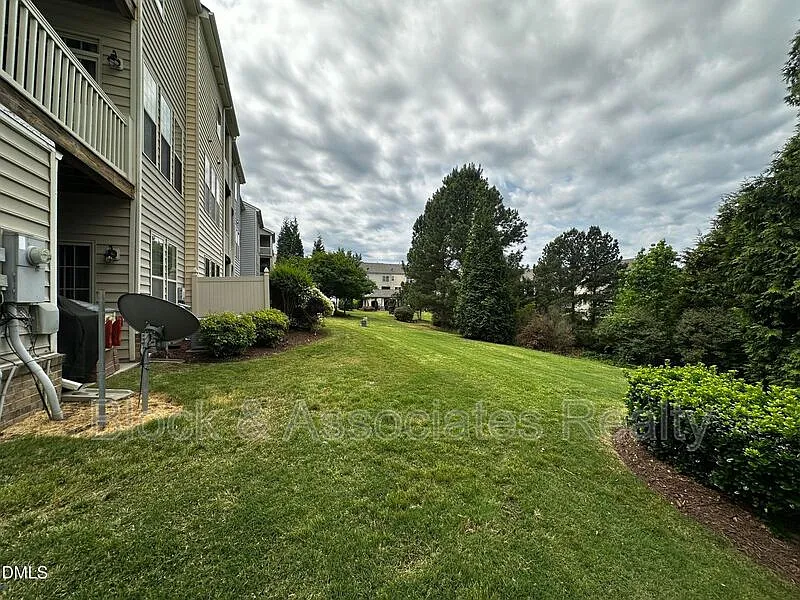 Building Photo - 400 Panorama Park Pl