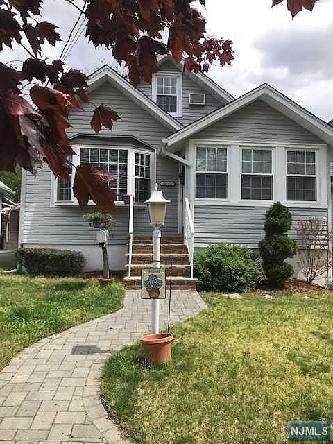 1st image of 5-23 5th St