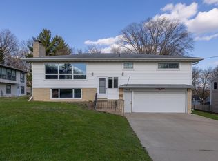 1432 8th Ave NW, Rochester, MN 55901