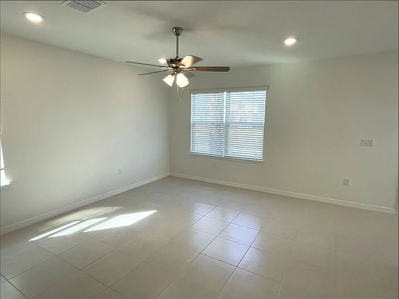 4th image of 6530 Tabebuia Pkwy