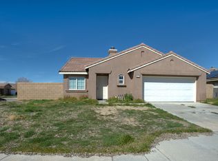 527 Cobb Rd, Lancaster, CA 93535