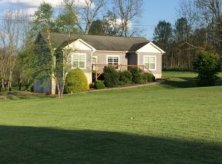 55 Quail Hollow Ln, Franklin, NC 28734