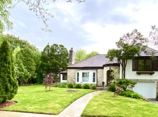 4785 N Oakland Ave, Whitefish Bay, WI 53211