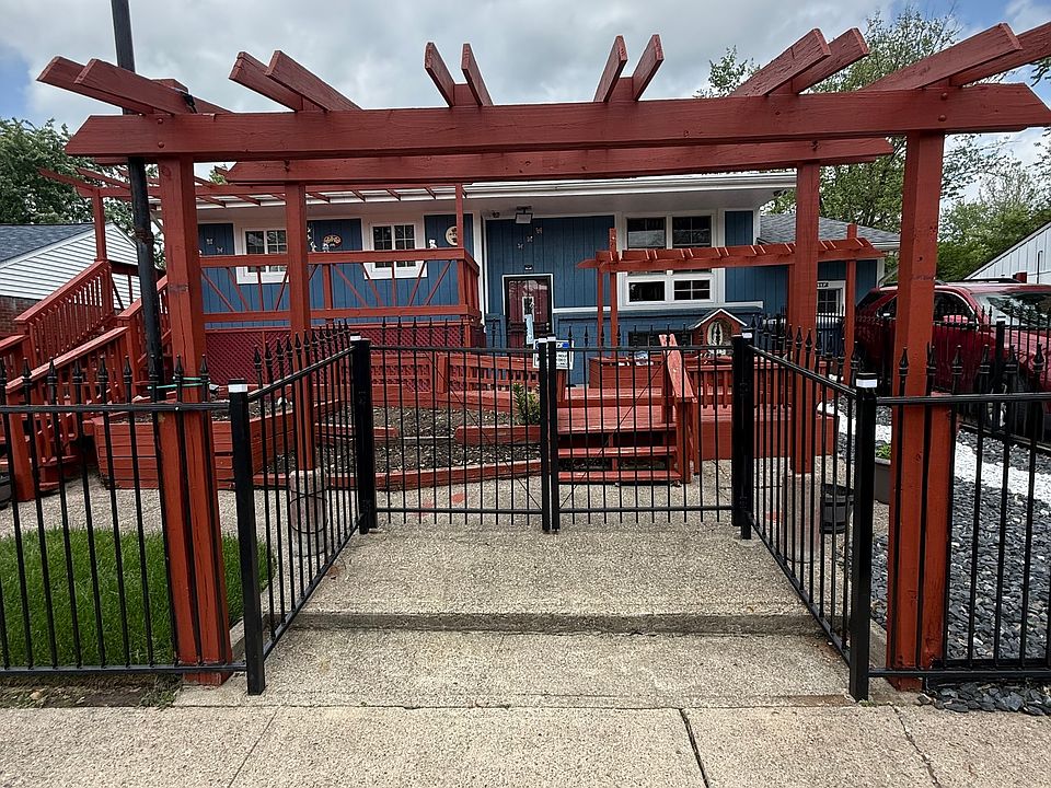 1st image of 6126 Regina Cir