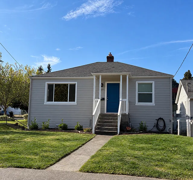 3401 33rd Ave W